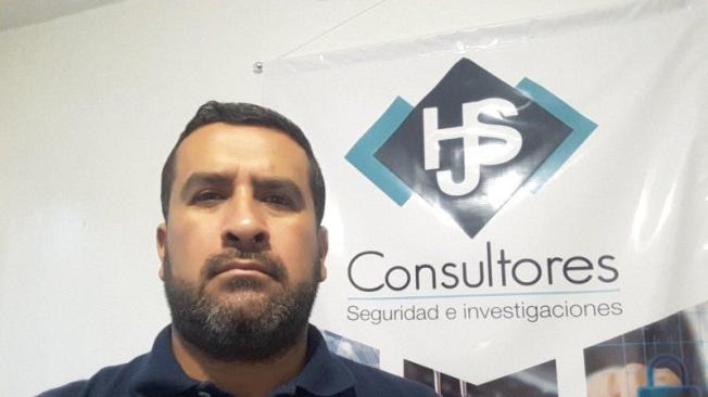 El mayor en retiro Quiroga hace parte de la empresa consultora HJS Consultores