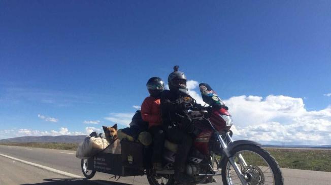 El viaje lo pueden seguir en Facebook como: Rodando por la vida Argentina-Mexico en moto