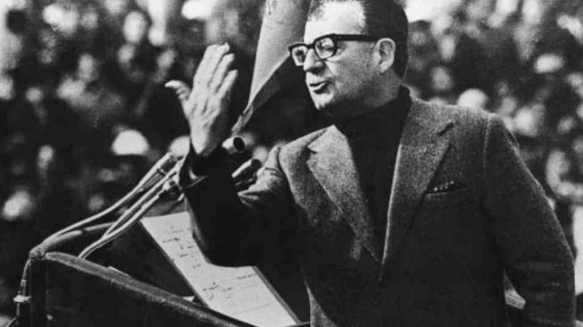 De 195 senadores que estaban habilitados para votar en la sesión en pleno por la presidencia de Slvador Allende, 153 votaron a favor del político.