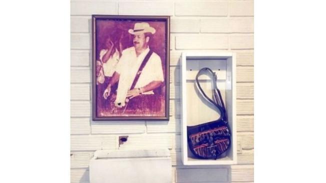 El museo asegura en su página web que los visitantes podrán conocer objetos personales de Escobar durante el recorrido. En la foto, un carriel del narcotraficante.