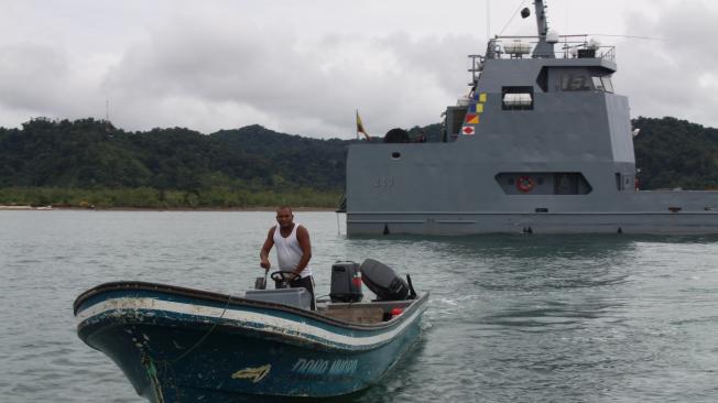 A Bahía Cupica se desplazó el buque de la Armada para atender a cerca de mil personas de esa población.