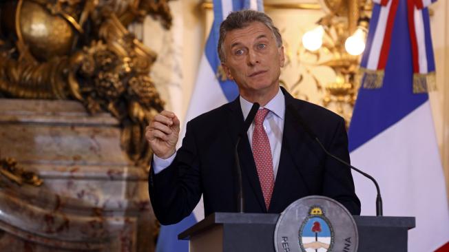 El presidente de Argentina, Mauricio Macri, asiste a una conferencia de prensa tras una reunión antes de la cumbre de líderes del G20 en Buenos Aires.