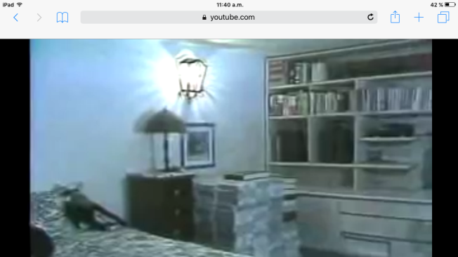 Así se veía el interior de 'la cárcel privada de Escobar' el 22 de julio de 1992. El coronel César de la Cruz tomó un video mientras lideraba el operativo para retomar el control de La Catedral.