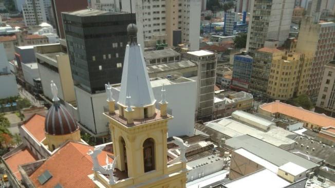La archidiócesis de Campinas indicó que "la catedral está cerrada para brindar atención a las víctimas" y facilitar la investigación.