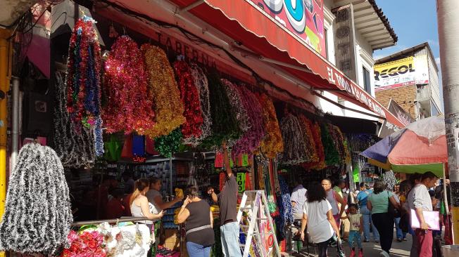 Fenalco calcula que el comercio en temporada navideña dejará ventas por cerca de 9 billones de pesos.