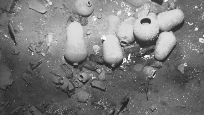 El galeón San José fue hundido por piratas ingleses en 1708. La imagen muestra los restos encontrados a 600 metros de profundidad.