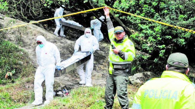 11 mujeres fueron desenterradas de las inmediaciones del cambuche de Fredy Valencia.