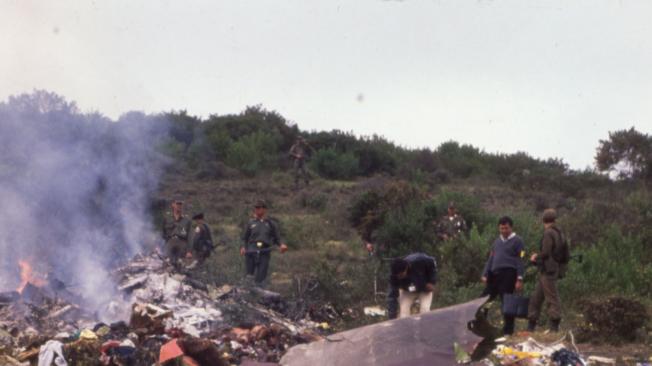 A 23 kilómetros a la redonda quedaron esparcidos los restos de la aeronave.
