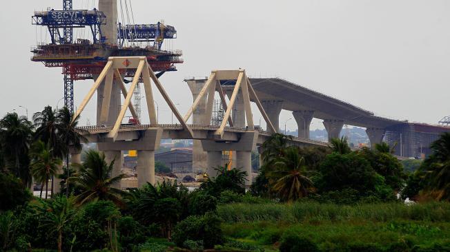 El nuevo Puente Pumarejo afecta negativamente labores futuras en el Río Magdalena