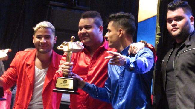 Los ganadores: Tavo Picalúa (mejor cantante), La Tropa del Swing (mejor grupo) y Camilo Mugno (mejor acordeonero)