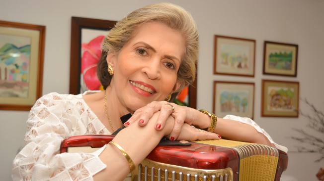Rita Fernández Padilla, fundadora de Las Universitarias, compositora de canciones como Sombra Perdida, Son del Tren y el himno de Valledupar.