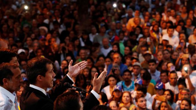 Guaidó se reunió este jueves con cientos de seguidores en Caracas.