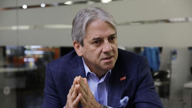 Jaime Amín, Alto Consejero para la Política habló sobre señalamientos de Vargas Lleras al Gobierno Duque.