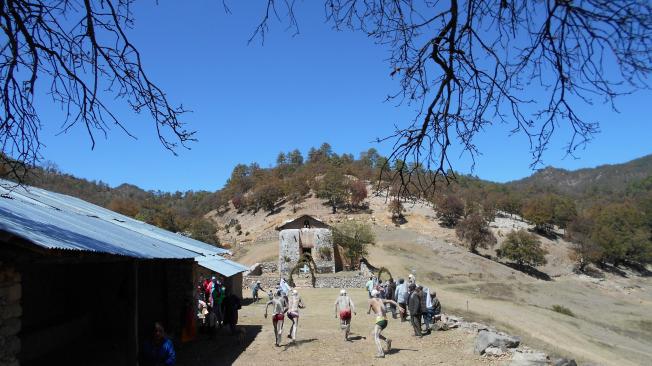 Comunidad indígena de la Sierra de Tarahumara, México.