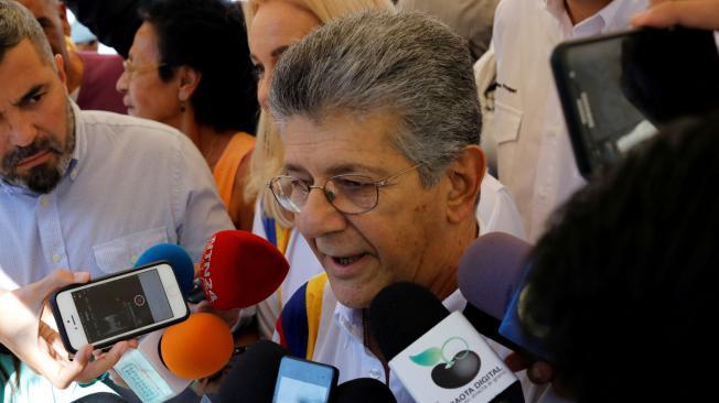 Henry Ramos Allup, expresidente del Legislativo venezolano y miembro del partido opositor Acción Democrática, a quien le levantaron su inmunidad parlamentaria.