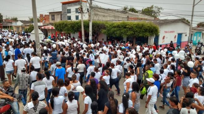 La marcha salió desde el barrio Siete de Agosto al cementerio Calancala.