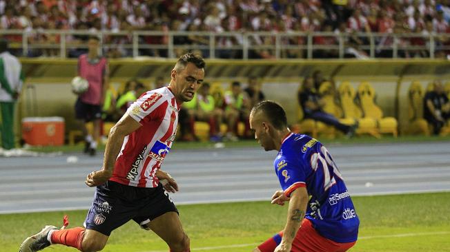 Junior venció 1-0 a Junior en la ida de la final del fútbol colombiano.
