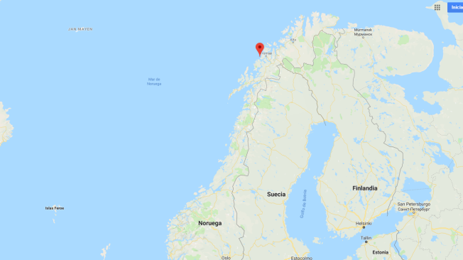 Sommaroy es una pequeña isla ubicada al norte de Noruega.