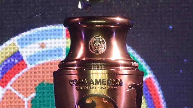 Trofeo de la Copa América Centenario.