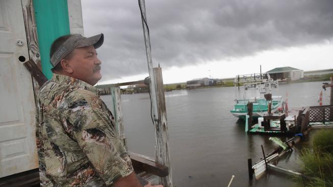 El huracán Barry dejó algunos daños en Wilkerson Bayou, Louisiana. La tormenta, que llegó a tierra ayer como un huracán de categoría uno cerca de la ciudad de Morgan, causó mucho menos daño del que se había previsto.