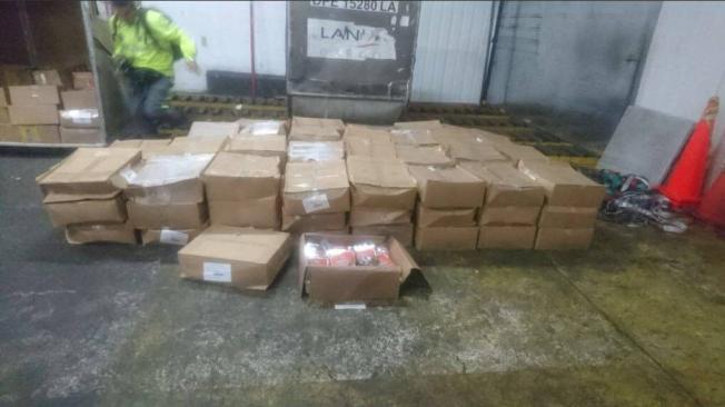 En febrero de 2018 la Policía incautó 1.500 kilos de cocaína en Ecuador en el Aeropuerto Guayaquil. Según las autoridades el destino de la droga era Austria.