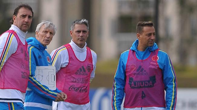 Patricio Camps (centro) y Pablo Garabello (der.) fueron asistentes de Pékerman en la Selección. Hoy se enfrentan con Cúcuta y Santa Fe.
