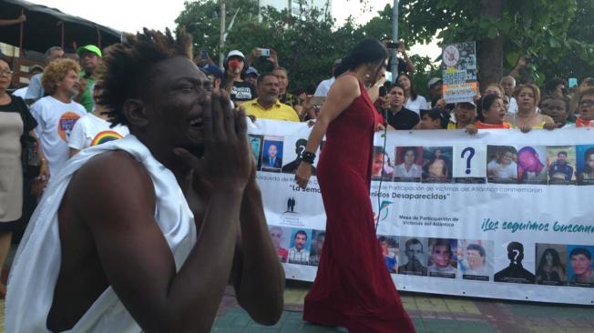 Los actos conmemorativos en Barranquilla en la marcha por los líderes sociales.
