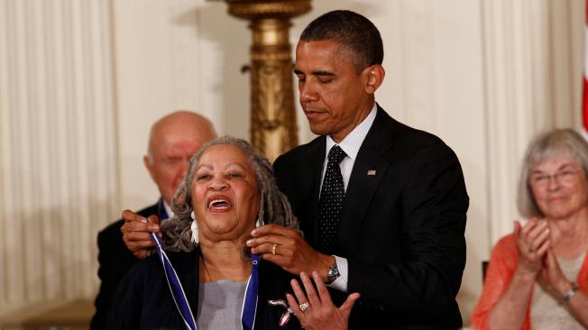 En 2012, el entonces presidente Barack Obama le otorgó la Medalla Presidencial de la Libertad.