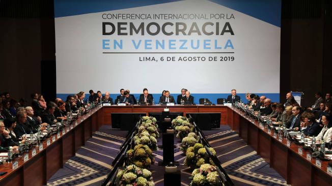 Sesión plenaria de la cumbre de países que buscan soluciones a la crisis en Venezuela.