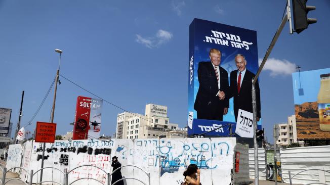 En campaña, el primer ministro de Israel, Benjamin Netanyahu se promociona como amigo de Putin y de Trump.