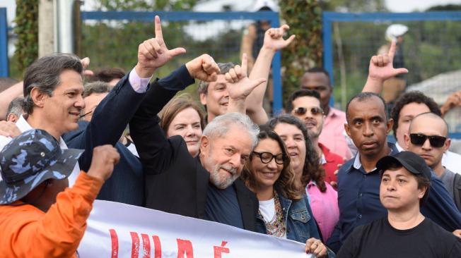 Liberan a Lula