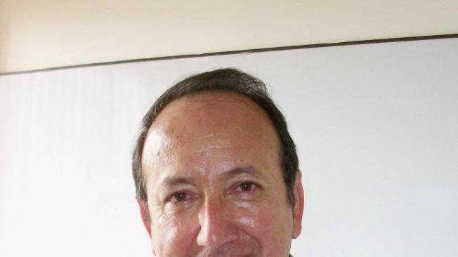 Oswaldo Borráez, profesor.