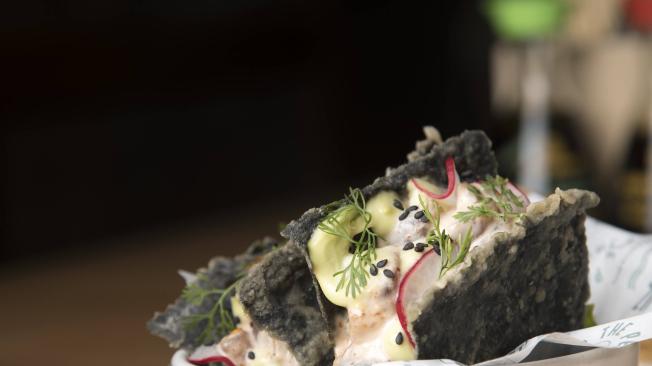 Tacos de algas de Ko Asian Kitchen, propuesta que abrió en el Parque de la 93 (Salvio), en Bogotá, en el 2019.
