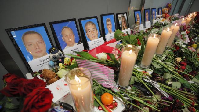 Homenaje a las 176 personas que perdieron la vida en el avión ucraniano en Teherán.