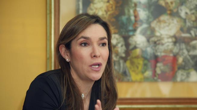 María Fernanda Suárez, ministra de Minas, asegura que una comisión de 13 expertos recomendó los proyectos piloto para evaluar la técnica y obtener información del subsuelo.