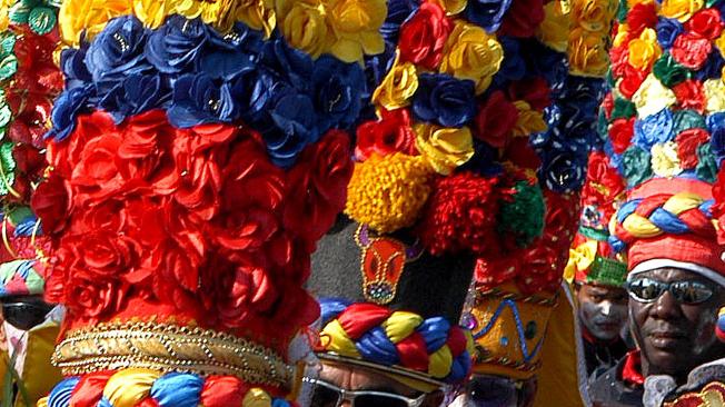 La Danza del Congo es una de las más tradicionales del Carnaval. Su origen se remonta a la época de la colonia con la llegada de los primeros negros africanos al Caribe colombiano.