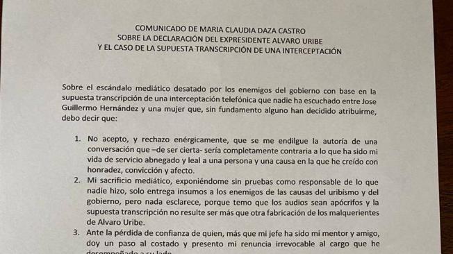 Carta de renuncia de María Claudia Daza