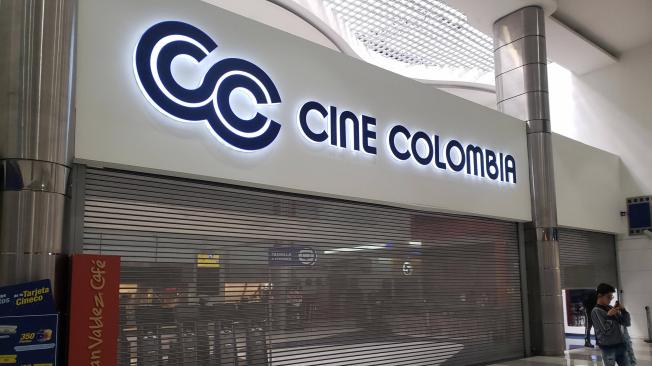 Así lucía ayer la entrada a las salas de Cine Colombia del centro comercial Gran Estación, en Bogotá.
