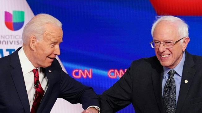 El exvicepresidente de EE. UU. Joe Biden y el senador de Vermont, Bernie Sanders.