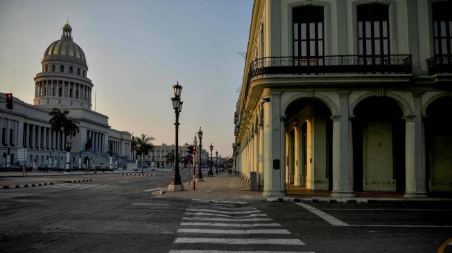 Así lucen las calles de La Habana (Cuba) durante la época de restricciones por el coronavirus.