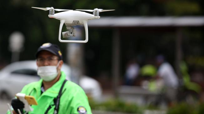 Los drones fueron puestos en funcionamiento con pruebas ante los medios de comunicación para vigilar mucho más la ciudad.