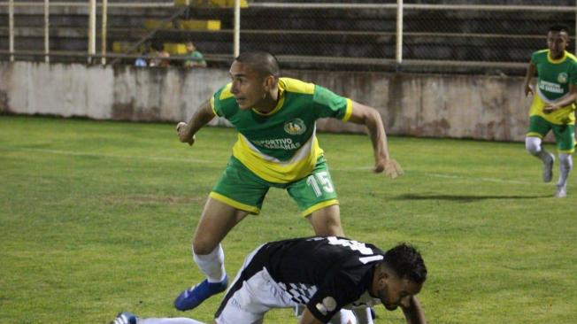 Duván Cifuentes, futbolista colombiano.