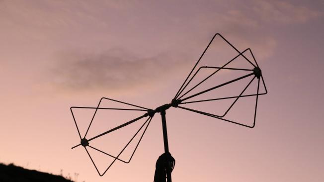 Una antena utilizada por la UIS para hacer mediciones de la calidad del cielo.