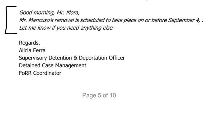 Correo del ICE anunciando la deportación de Mancuso.