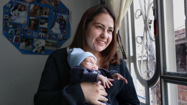 Yinna Moreno dio positivo para coronavirus a los siete meses de embarazo. Dice que la esperanza de conocer a su bebé la sacó de la UCI.