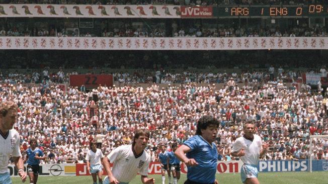 Diego Maradona, en el partido contra Inglaterra.