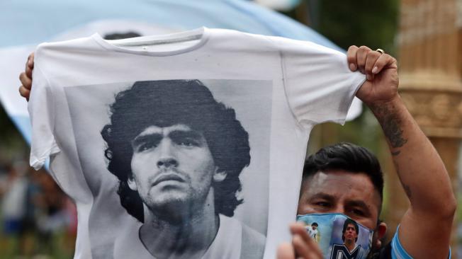 El presidente de Argentina, Alberto Fernández, dijo sobre Maradona: “Si alguien merece el recuerdo de los argentinos es Diego. Desde el lugar que le tocó nos hizo felices, luchó con dignidad por dejarnos bien parados en el mundo”.