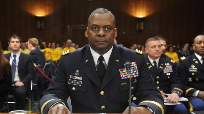 Comparecencia de Lloyd Austin en 2011 en el Congreso de Estados Unidos para hablar sobre la política de EE. UU. en Irak. Austin fue Comandante General del Ejército en ese país asiático.