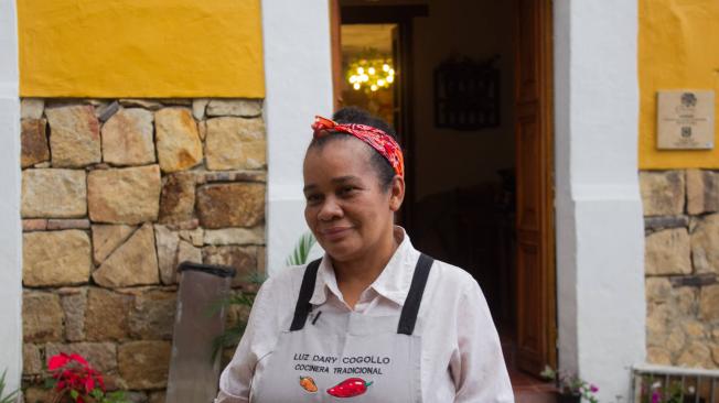 ¿Qué más se puede decir de Luz Dary Cogollo? La mujer que ha ganado el título de cocinar el mejor ajiaco de Bogotá en su restaurante Tolú, ubicado en la Plaza de la Perseverancia (Carrera 5 n.° 30A-3).