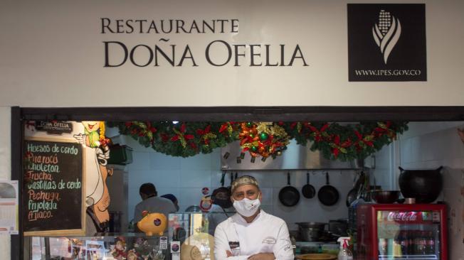 Las costillas de cerdo en salsa de tamarindo es uno de los platos estrellas del restaurante Doña Ofelia, ubicado en la recién remodelada Plaza de la Concordia, ubicada en la calle 14 n.° 1-40.